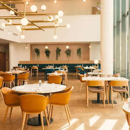 Novotel Centre Gare 4*