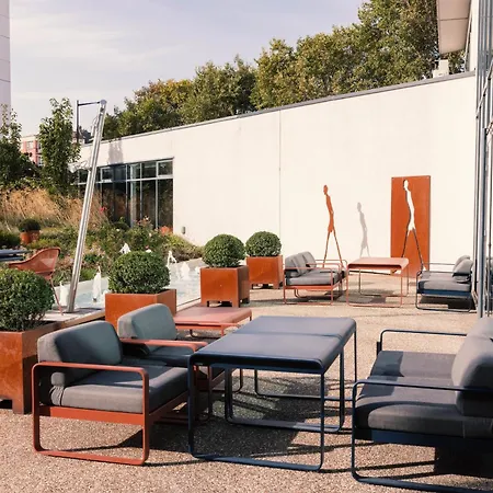 Novotel Centre Gare Hotel 4*