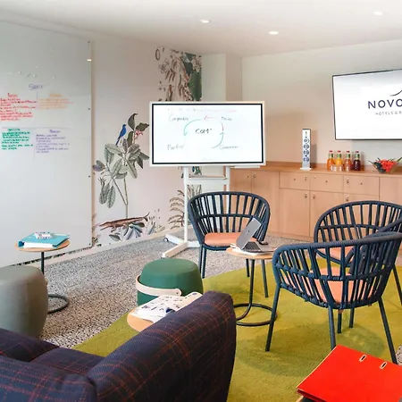 Novotel Centre Gare Hotel 4*