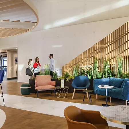 Novotel Centre Gare Hotel 4*