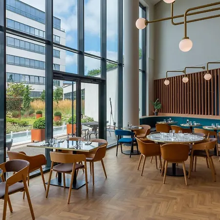 Novotel Centre Gare Hotel 4*