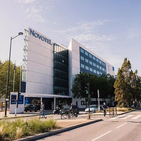 Novotel Centre Gare 4*