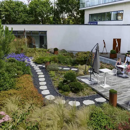 Novotel Centre Gare Hotel 4*