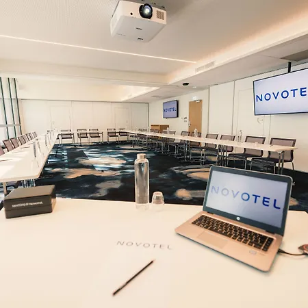 Novotel Centre Gare Hotel 4*